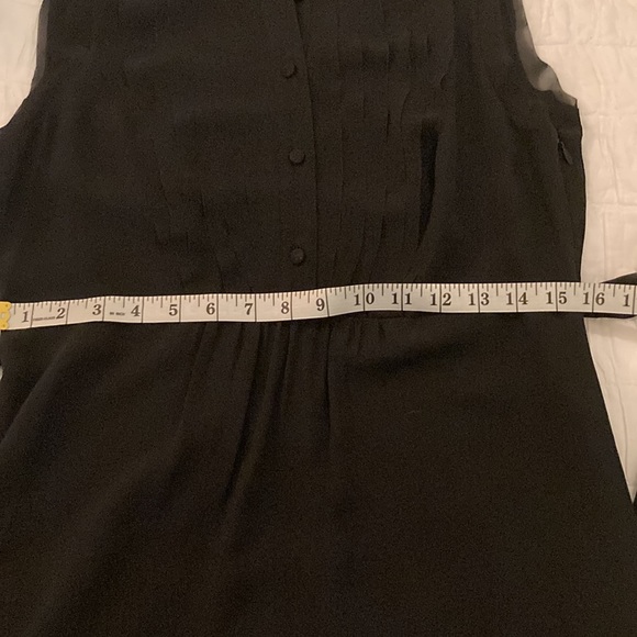 NWT Ann Taylor LOFT sleeveless black dress, ruffle collar, button front, size 4 - Picture 14 of 15